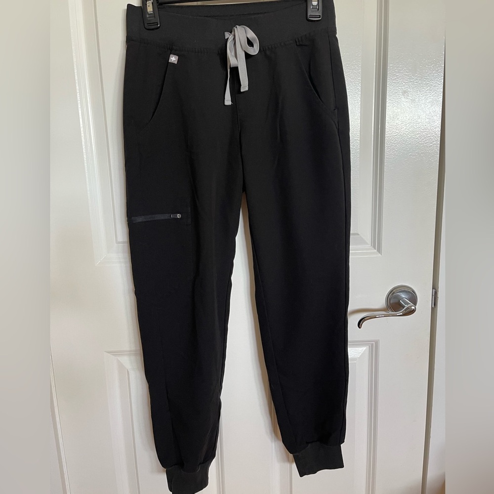 FIGS Zamora Jogger Scrub Pants-size XS
